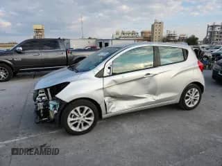 2020 Chevrolet Spark LT z VIN KL8CD6SA9LC449165, wystawiony jako Copart lot #84275695 z przebiegiem 69 171 mil mil oraz Szkoda całkowita • Salvage title. Historia ofert i sprzedaży dostępna na DreamBid. Obrazek 1.