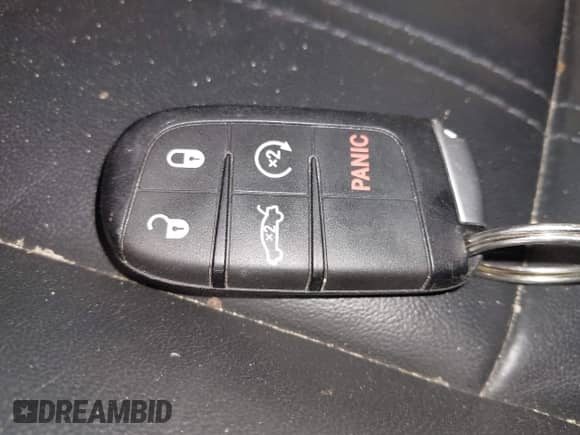 2016 Chrysler 300 S с VIN 2C3CCAGG5GH334807, выставлен на аукционе IAAI как лот 42799799 с пробегом 76 468 миль миль и . История ставок и продаж доступна на DreamBid. Изображение 11.