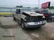 2004 Chevrolet Silverado 2500HD LS с VIN 1GCHC23G14F130113, выставлен на аукционе Copart как лот 70130595 с пробегом Не указан миль и Списание • Salvage title. История ставок и продаж доступна на DreamBid. Изображение 13.