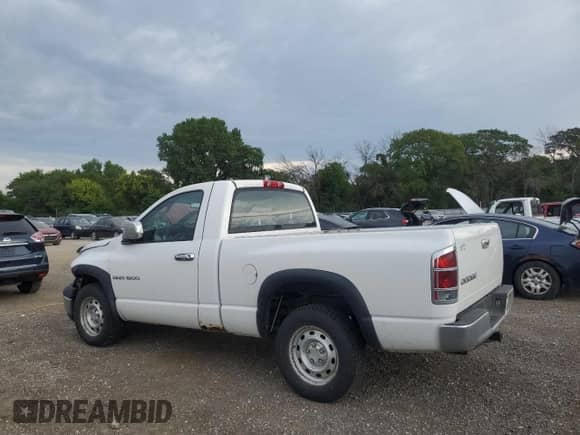 2004 Dodge 1500 ST z VIN 1D7HA16K64J277871, wystawiony jako Copart lot #68811885 z przebiegiem 141 859 mil mil oraz Szkoda całkowita • Salvage title. Historia ofert i sprzedaży dostępna na DreamBid. Obrazek 2.