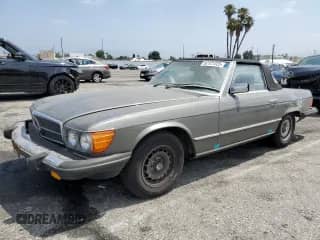 1982 Mercedes-Benz 380 SL with VIN WDBBA45A1CB015046, listed as a Copart auction lot 62121225 with 38,391 mi miles and Non repairable. Bid and sale history available at DreamBid. Image 1.