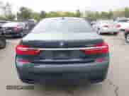 2019 BMW 7 Series 750i z VIN WBA7F0C50KGM26010, wystawiony jako IAAI lot #42188421 z przebiegiem 71 576 mil mil oraz . Historia ofert i sprzedaży dostępna na DreamBid. Obrazek 17.