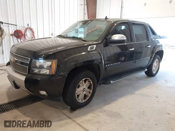 2007 Chevrolet Avalanche 3LT z VIN 3GNFK12307G250658, wystawiony jako IAAI lot #43466343 z przebiegiem 230 094 mil mil oraz . Historia ofert i sprzedaży dostępna na DreamBid. Obrazek 2.