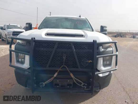 2021 Chevrolet Silverado 2500HD Work Truck z VIN 1GC1YLE73MF136579, wystawiony jako IAAI lot #41492782 z przebiegiem 134 945 mil mil oraz . Historia ofert i sprzedaży dostępna na DreamBid. Obrazek 12.