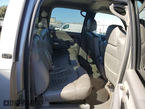 2002 Chevrolet Silverado 1500HD LS с VIN 1GCGC13U42F140126, выставлен на аукционе Copart как лот 47089605 с пробегом 110 372 миль миль и Списание • Salvage title. История ставок и продаж доступна на DreamBid. Изображение 10.