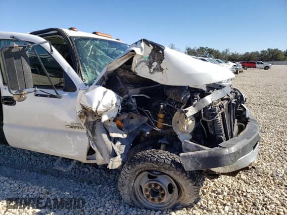 2007 Chevrolet Silverado 3500 WT z VIN 1GBJC34D47E167795, wystawiony jako Copart lot #41616155 z przebiegiem Nie podano mil oraz Szkoda całkowita • Salvage title. Historia ofert i sprzedaży dostępna na DreamBid. Obrazek 9.