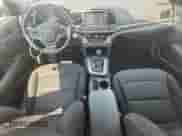 2018 Hyundai Elantra Value Edition z VIN 5NPD84LF8JH338610, wystawiony jako Copart lot #71126215 z przebiegiem 59 265 mil mil oraz Szkoda całkowita • Salvage title. Historia ofert i sprzedaży dostępna na DreamBid. Obrazek 8.