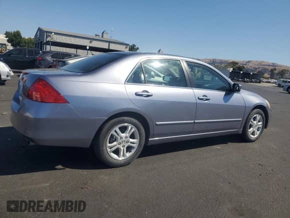 2007 Honda Accord LX SE с VIN 1HGCM55307A139682, выставлен на аукционе Copart как лот 64761525 с пробегом 140 137 миль миль и Списание • Salvage title. История ставок и продаж доступна на DreamBid. Изображение 3.