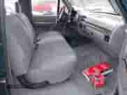 1994 Ford F-150 z VIN 1FTEX14N9RKB85048, wystawiony jako IAAI lot #42137897 z przebiegiem 140 766 mil mil oraz . Historia ofert i sprzedaży dostępna na DreamBid. Obrazek 5.