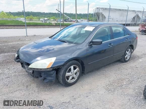 2005 Honda Accord EX with VIN 1HGCM55795A136456, listed as a IAAI auction lot 42231479 with 276,989 mi miles and . Bid and sale history available at DreamBid. Image 2.