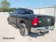 2010 Dodge 1500 SLT z VIN 1D7RB1GT1AS109666, wystawiony jako IAAI lot #43236138 z przebiegiem 213 079 mil mil oraz . Historia ofert i sprzedaży dostępna na DreamBid. Obrazek 3.