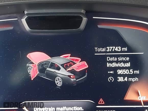 2022 BMW 5 Series 540i z VIN WBA53BJ08NWX58998, wystawiony jako IAAI lot #42781483 z przebiegiem 37 743 mil mil oraz . Historia ofert i sprzedaży dostępna na DreamBid. Obrazek 15.