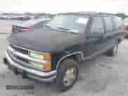 1994 Chevrolet Suburban z VIN 1GNFK16K4RJ369347, wystawiony jako IAAI lot #43410847 z przebiegiem 170 840 mil mil oraz . Historia ofert i sprzedaży dostępna na DreamBid. Obrazek 6.