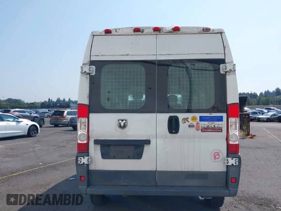 2014 Ram ProMaster Cargo с VIN 3C6TRVBG2EE103064, выставлен на аукционе IAAI как лот 43119199 с пробегом 190 287 миль миль и . История ставок и продаж доступна на DreamBid. Изображение 16.