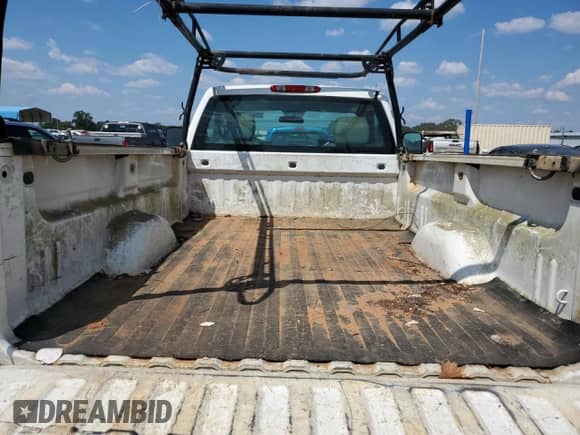 2013 GMC Sierra 1500 Work Truck с VIN 1GTN1TEA0DZ188140, выставлен на аукционе Copart как лот 90270435 с пробегом 155 094 миль миль и Списание • Salvage title. История ставок и продаж доступна на DreamBid. Изображение 10.