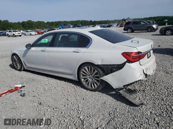 2018 BMW 7 Series 750i with VIN WBA7F0C51JGM23969, listed as a Copart auction lot 68194395 with 81,171 mi miles and Salvage title. Bid and sale history available at DreamBid. Image 2.