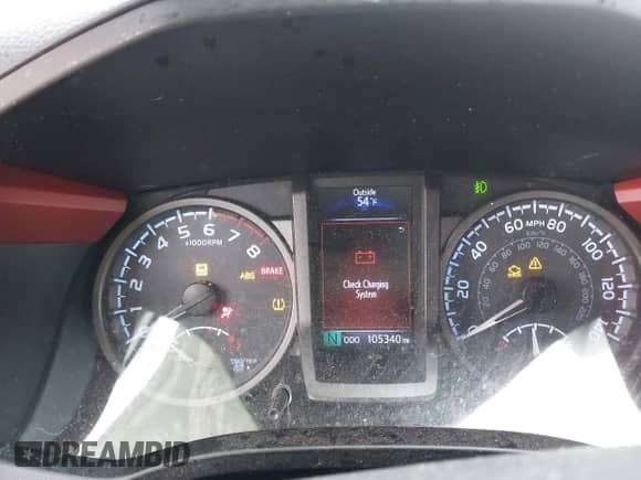 2018 Toyota Tacoma SR5 с VIN 5TFSZ5AN4JX156296, выставлен на аукционе IAAI как лот 41911608 с пробегом 105 340 миль миль и . История ставок и продаж доступна на DreamBid. Изображение 7.