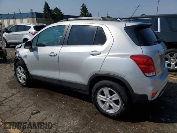 2020 Chevrolet Trax LT z VIN KL7CJLSB7LB319301, wystawiony jako Copart lot #84932015 z przebiegiem 31 244 mil mil oraz Czysty tytuł • Clean title. Historia ofert i sprzedaży dostępna na DreamBid. Obrazek 2.