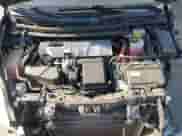 2013 Toyota Prius One z VIN JTDKN3DU5D1706258, wystawiony jako IAAI lot #42941896 z przebiegiem 94 396 mil mil oraz . Historia ofert i sprzedaży dostępna na DreamBid. Obrazek 10.