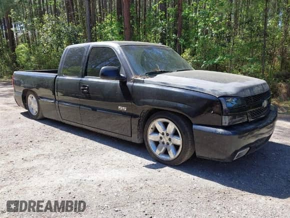 2003 Chevrolet Silverado SS z VIN 2GCEK19N731384405, wystawiony jako IAAI lot #42059077 z przebiegiem 208 241 mil mil oraz . Historia ofert i sprzedaży dostępna na DreamBid. Obrazek 1.