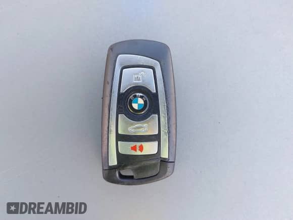 2015 BMW M3 with VIN WBS3C9C5XFP804962, listed as a IAAI auction lot 41862128 with 88,948 mi miles and . Bid and sale history available at DreamBid. Image 11.