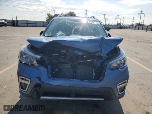 2020 Subaru Forester Touring with VIN JF2SKAXC2LH433657, listed as a Copart auction lot 71260745 with 20,590 mi miles and Salvage title. Bid and sale history available at DreamBid. Image 5.