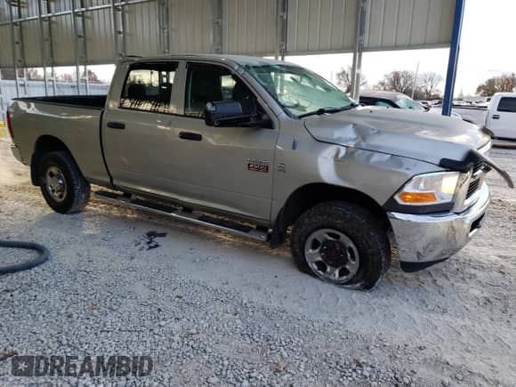 2010 Dodge 2500 TRX with VIN 3D7UT2CLXAG127075, listed as a Copart auction lot 84437504 with 92,024 mi miles and Salvage title. Bid and sale history available at DreamBid. Image 4.