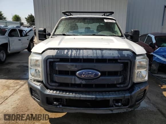 2014 Ford F-250 XL z VIN 1FT7W2A6XEEA78386, wystawiony jako Copart lot #64288575 z przebiegiem 159 108 mil mil oraz Czysty tytuł • Clean title. Historia ofert i sprzedaży dostępna na DreamBid. Obrazek 5.