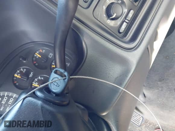 2005 Chevrolet Silverado 1500 Z71 с VIN 2GCEK13T751155281, выставлен на аукционе IAAI как лот 42813812 с пробегом 161 328 миль миль и . История ставок и продаж доступна на DreamBid. Изображение 11.