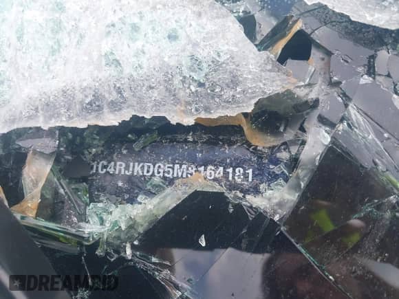 2021 Jeep Grand Cherokee Overland with VIN 1C4RJKDG5M8164181, listed as a IAAI auction lot 42413104 with 21,250 mi miles and . Bid and sale history available at DreamBid. Image 9.