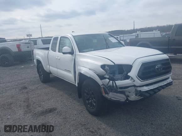 2022 Toyota Tacoma SR with VIN 3TYSX5EN9NT014347, listed as a IAAI auction lot 41631557 with 10 mi miles and . Bid and sale history available at DreamBid. Image 1.