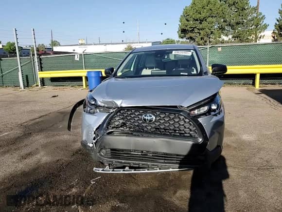 2022 Toyota Corolla Cross L with VIN 7MUAAABG7NV018734, listed as a Copart auction lot 69626985 with 27,871 mi miles and Salvage title. Bid and sale history available at DreamBid. Image 13.