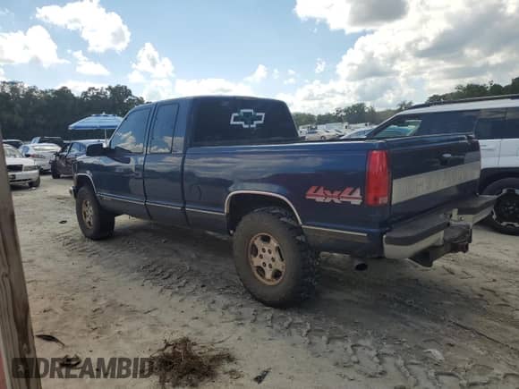 1996 Chevrolet Silverado 1500 with VIN 1GCEK19R6TE153206, listed as a Copart auction lot 87461105 with 251,238 mi miles and Salvage title. Bid and sale history available at DreamBid. Image 2.