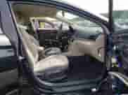 2020 Hyundai Elantra Value Edition с VIN KMHD84LF0LU026141, выставлен на аукционе IAAI как лот 43314960 с пробегом 12 274 миль миль и . История ставок и продаж доступна на DreamBid. Изображение 5.