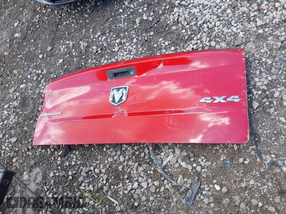 2014 Ram 1500 Big Horn z VIN 1C6RR7LT0ES290576, wystawiony jako IAAI lot #42347578 z przebiegiem 146 609 mil mil oraz . Historia ofert i sprzedaży dostępna na DreamBid. Obrazek 11.