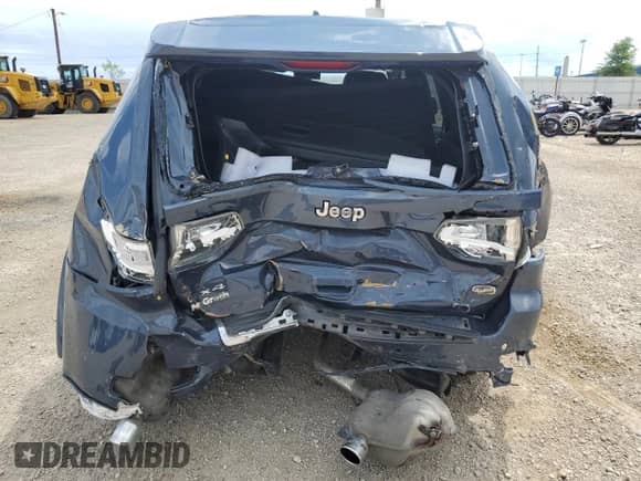 2020 Jeep Grand Cherokee Overland with VIN 1C4RJFCG6LC217586, listed as a Copart auction lot 66232415 with 105,409 mi miles and Salvage title. Bid and sale history available at DreamBid. Image 6.