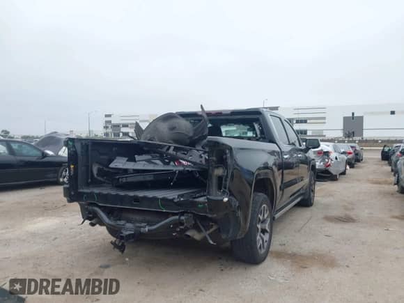 2022 GMC Sierra 1500 Denali z VIN 3GTUUGED6NG676613, wystawiony jako IAAI lot #43119392 z przebiegiem 22 278 mil mil oraz . Historia ofert i sprzedaży dostępna na DreamBid. Obrazek 4.