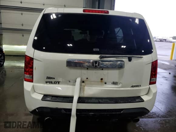 2014 Honda Pilot EX-L с VIN 5FNYF4H5XEB037073, выставлен на аукционе Copart как лот 87197465 с пробегом 205 646 миль миль и На запчасти • Non repairable. История ставок и продаж доступна на DreamBid. Изображение 6.