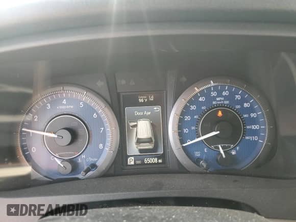 2019 Toyota Sienna L z VIN 5TDZZ3DC4KS983252, wystawiony jako Copart lot #63971125 z przebiegiem 65 008 mil mil oraz Szkoda całkowita • Salvage title. Historia ofert i sprzedaży dostępna na DreamBid. Obrazek 9.