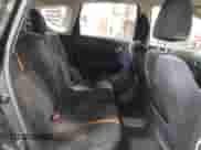 2015 Nissan Note SV z VIN 3N1CE2CP3FL362650, wystawiony jako IAAI lot #41764726 z przebiegiem 117 426 mil mil oraz . Historia ofert i sprzedaży dostępna na DreamBid. Obrazek 8.