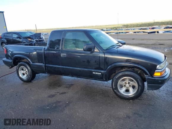 2001 Chevrolet S-10 z VIN 1GCCS195718193147, wystawiony jako Copart lot #71378634 z przebiegiem 188 802 mil mil oraz Szkoda całkowita • Salvage title. Historia ofert i sprzedaży dostępna na DreamBid. Obrazek 4.
