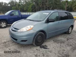 2009 Toyota Sienna CE с VIN 5TDZK23CX9S243862, выставлен на аукционе Copart как лот 85721765 с пробегом 247 955 миль миль и Списание • Salvage title. История ставок и продаж доступна на DreamBid. Изображение 1.