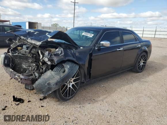 2010 Chrysler 300 C Hemi с VIN 2C3CA6CT7AH154175, выставлен на аукционе Copart как лот 55803785 с пробегом 171 451 миль миль и Списание • Salvage title. История ставок и продаж доступна на DreamBid. Изображение 1.
