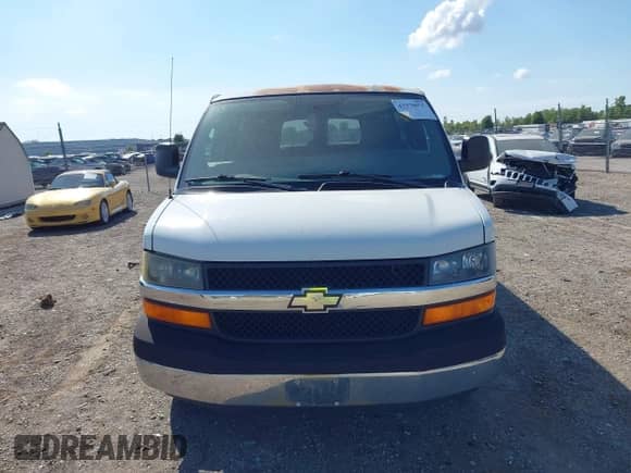 2008 Chevrolet Express Passenger с VIN 1GAHG39K681224649, выставлен на аукционе IAAI как лот 43370075 с пробегом 243 802 миль миль и . История ставок и продаж доступна на DreamBid. Изображение 12.