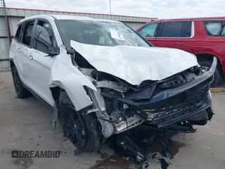 2021 Honda Passport Sport z VIN 5FNYF7H27MB015442, wystawiony jako IAAI lot #42040671 z przebiegiem 54 119 mil mil oraz . Historia ofert i sprzedaży dostępna na DreamBid. Obrazek 1.