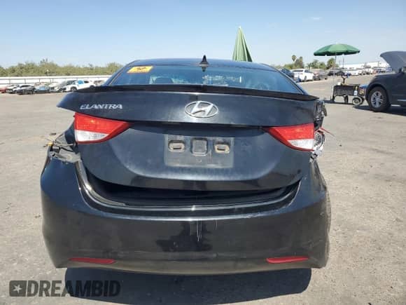 2013 Hyundai Elantra GLS z VIN KMHDH4AE8DU530643, wystawiony jako Copart lot #70051805 z przebiegiem Nie podano mil oraz Szkoda całkowita • Salvage title. Historia ofert i sprzedaży dostępna na DreamBid. Obrazek 6.