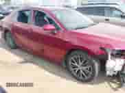 2021 Toyota Camry Hybrid XLE with VIN 4T1F31AK2MU548471, listed as a IAAI auction lot 42593756 with 48,076 mi miles and . Bid and sale history available at DreamBid. Image 14.