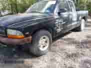 2000 Dodge Dakota z VIN 1B7GL22X2YS517053, wystawiony jako IAAI lot #43386767 z przebiegiem 276 202 mil mil oraz . Historia ofert i sprzedaży dostępna na DreamBid. Obrazek 6.
