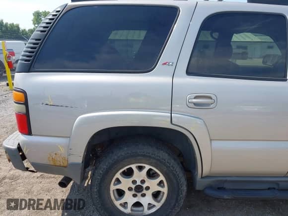 2005 Chevrolet Tahoe Z71 с VIN 1GNEK13T75R209290, выставлен на аукционе IAAI как лот 42855872 с пробегом 135 705 миль миль и . История ставок и продаж доступна на DreamBid. Изображение 16.