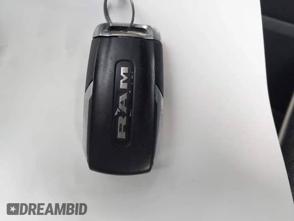 2019 Ram 1500 Laramie с VIN 1C6SRFJT3KN609963, выставлен на аукционе IAAI как лот 42317042 с пробегом 132 345 миль миль и . История ставок и продаж доступна на DreamBid. Изображение 11.